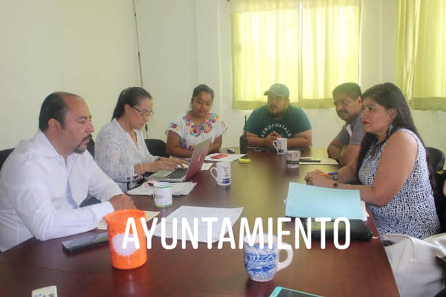 REUNIÓN CON PERSONAL DE SECRETARIA DE SALUD